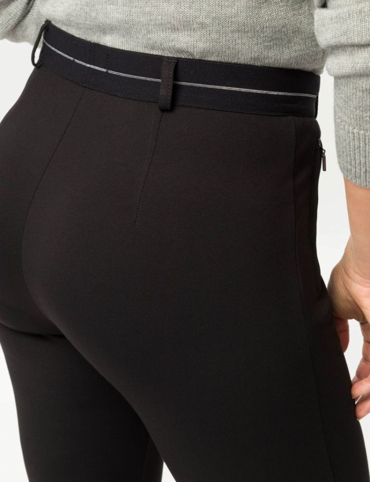 10270020 02 BLACK