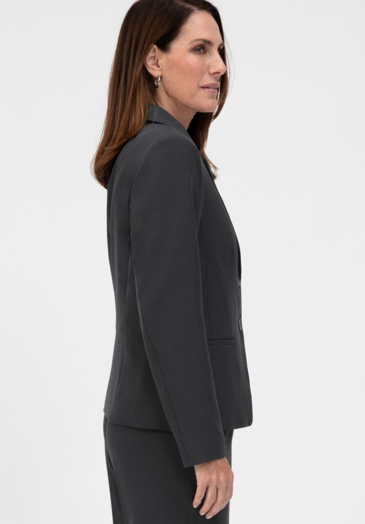  070 black