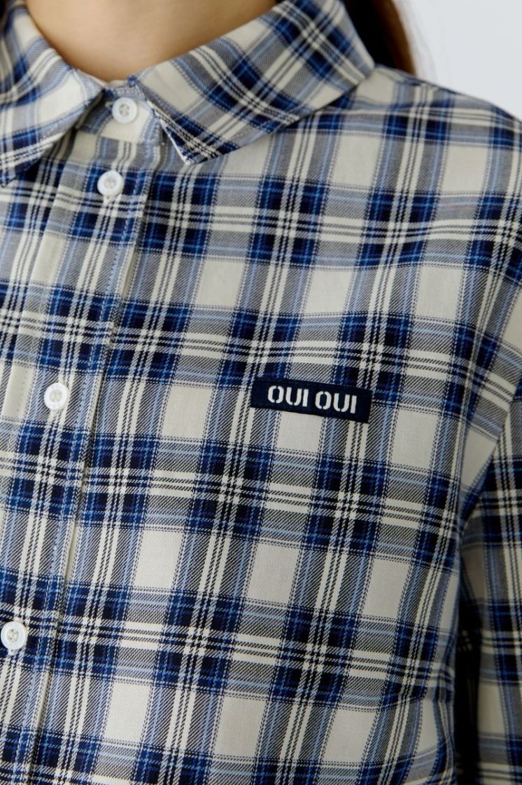 0105 WHITE BLUE