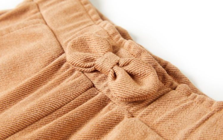 DARK BEIGE