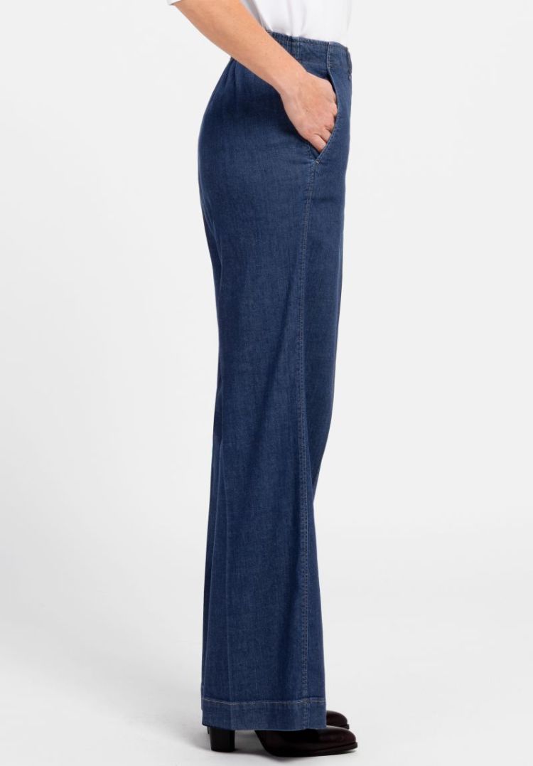  049 dark denim