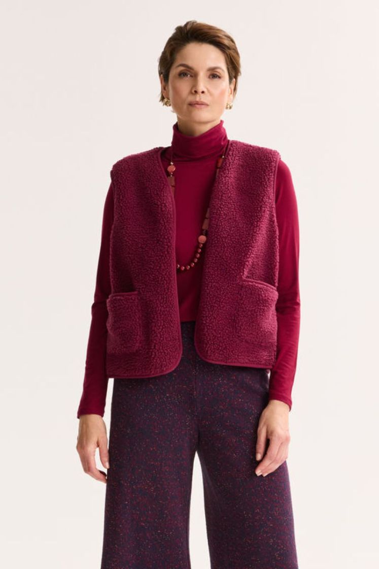  585 RED PLUM
